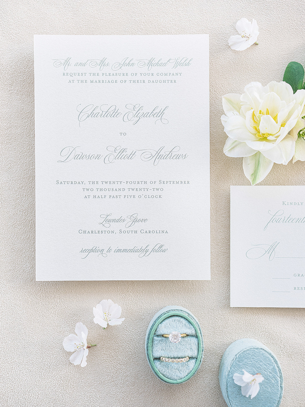 Charlotte Two Piece Suite